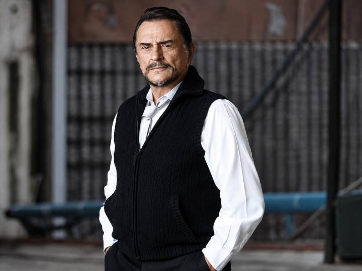 Türk Pop Müziğinin Efsane İsmi "Alpay" Hayatını Kaybetti